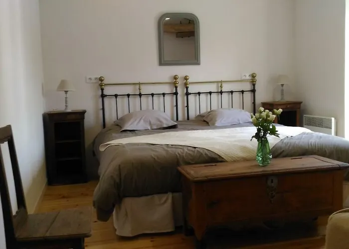 Holiday home Le Gue Renard-un Balcon Sur La Charente *